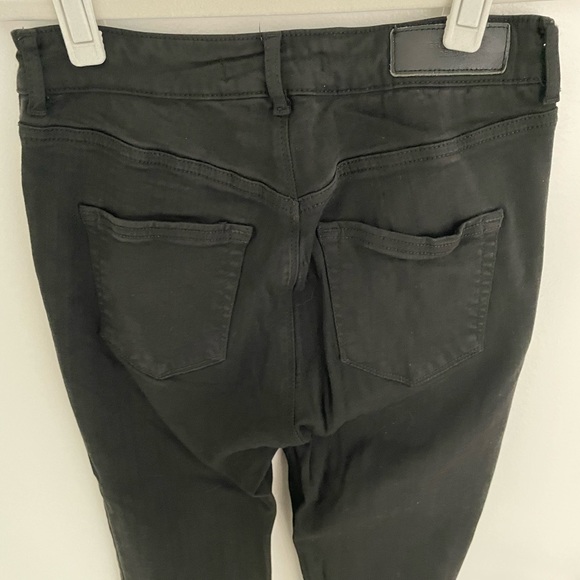 Vero Moda black skinny jeans, size medium/32 - Picture 6 of 6